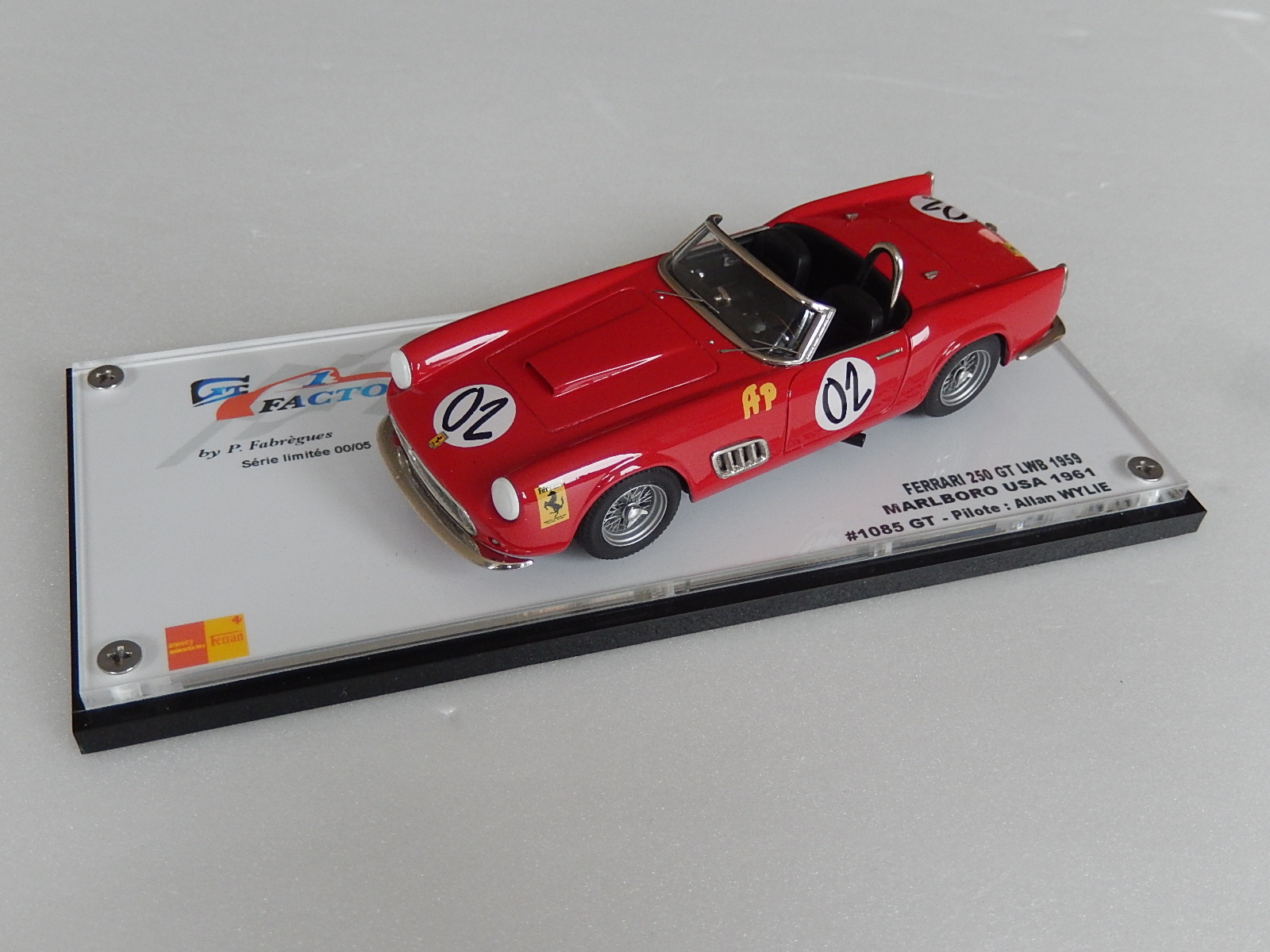 Fabregues : Ferrari 250 GT LWB malboro 1961  --> SOLD